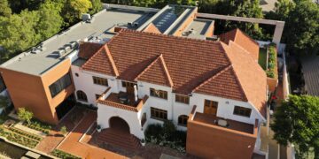 Casa de Mandela é transformada em hotel-boutique; fotos