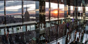 Arranha-céu abre observatório sensorial a 300 metros de altura em Nova York; veja FOTOS